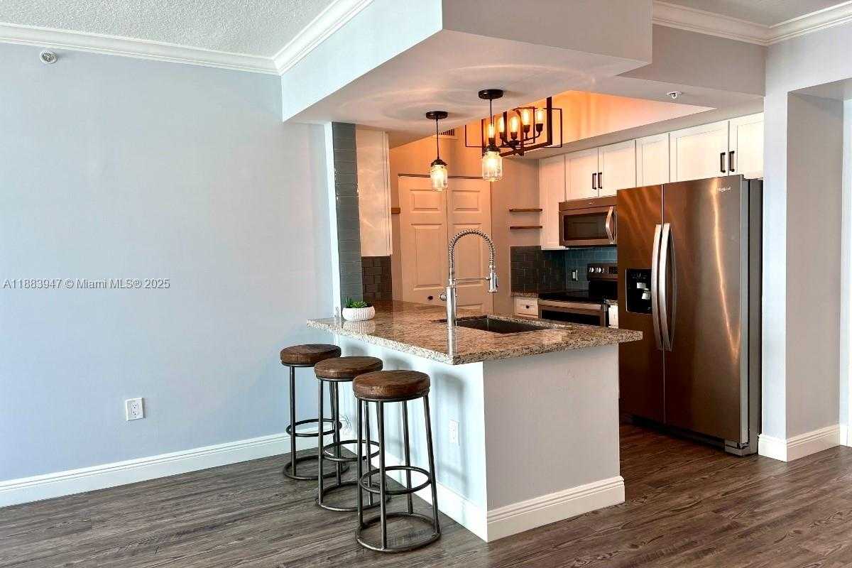 Small Image of 2000 NORTH BAYSHORE DR #1105, Miami Number 8
