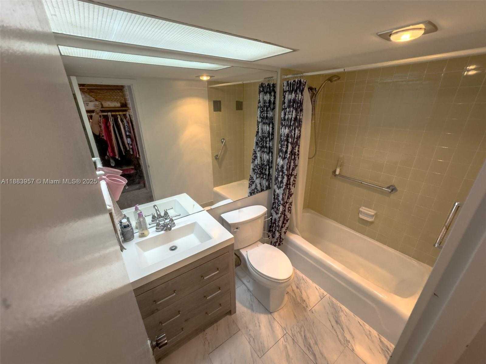 Small Image of 251 174TH ST #808, Sunny Isles Beach Number 38