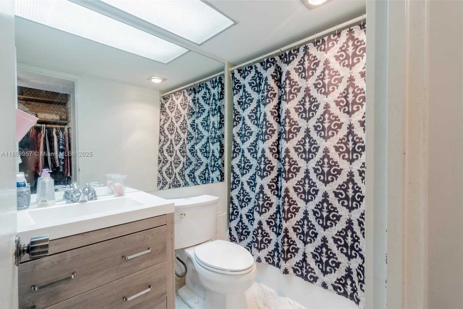 Small Image of 251 174TH ST #808, Sunny Isles Beach Number 39