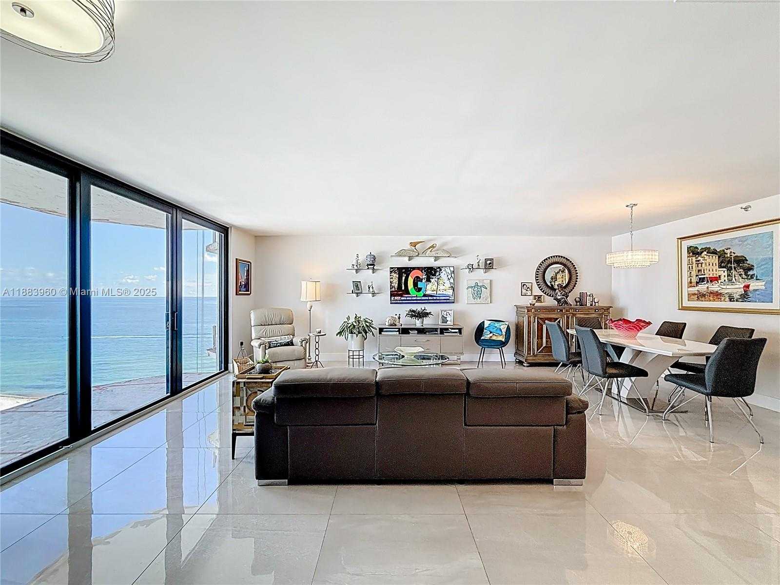 Small Image of 6061 COLLINS AVE #20C, Miami Beach Number 2