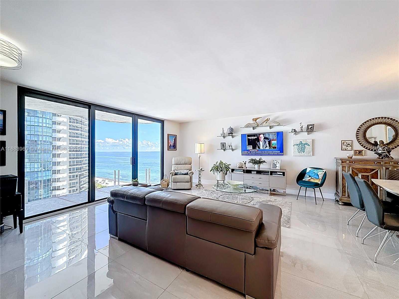 Small Image of 6061 COLLINS AVE #20C, Miami Beach Number 4