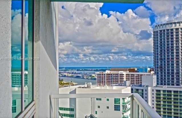 Small Image of 1900 NORTH BAYSHORE DR #4018, Miami Number 10