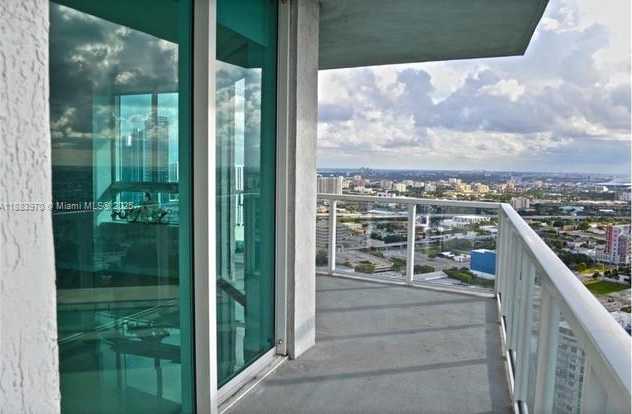 Small Image of 1900 NORTH BAYSHORE DR #4018, Miami Number 15