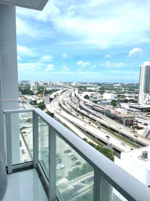 Small Image of 1040 BISCAYNE BLVD #1905, Miami Number 13