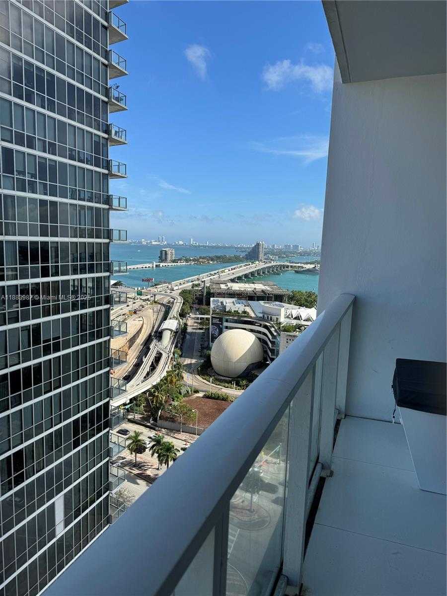 Small Image of 1040 BISCAYNE BLVD #1905, Miami Number 14