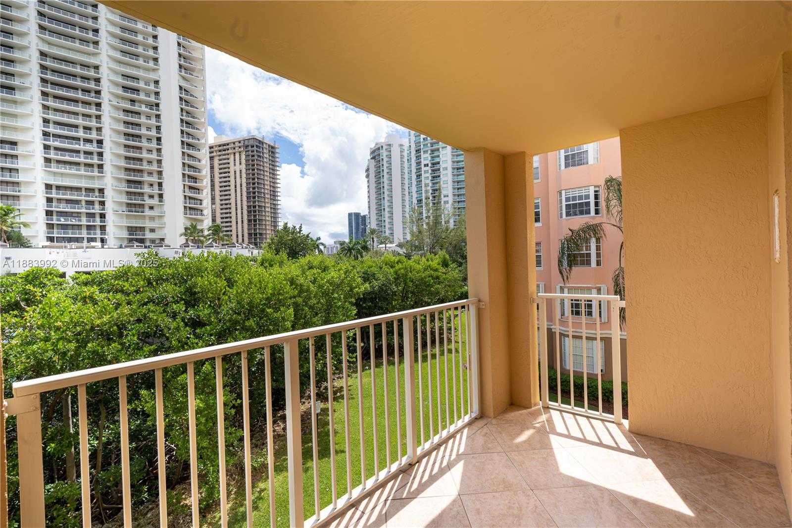 Small Image of 19601 EAST COUNTRY CLUB DR #7308, Aventura Number 13