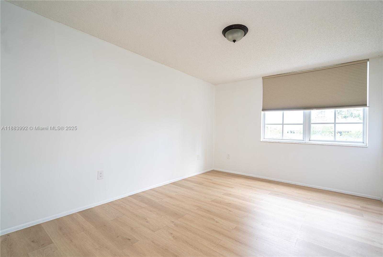 Small Image of 19601 EAST COUNTRY CLUB DR #7308, Aventura Number 17