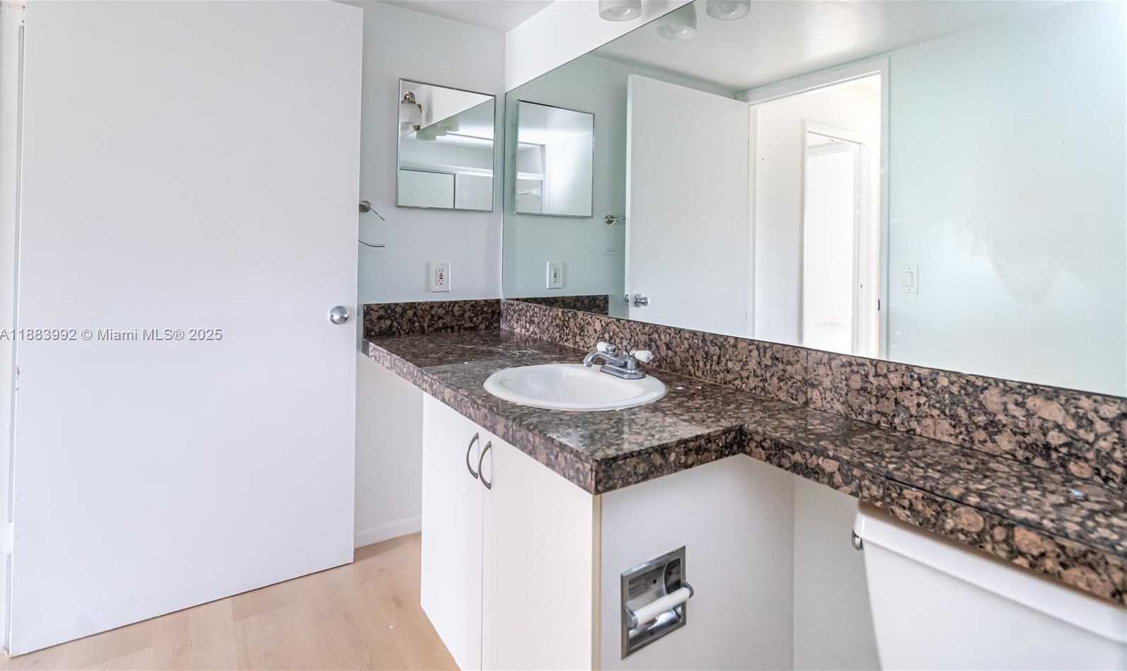 Small Image of 19601 EAST COUNTRY CLUB DR #7308, Aventura Number 22