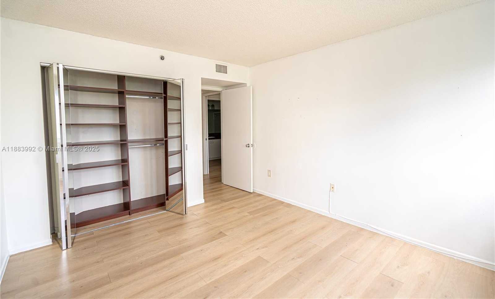 Small Image of 19601 EAST COUNTRY CLUB DR #7308, Aventura Number 25