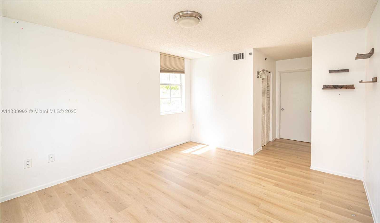 Small Image of 19601 EAST COUNTRY CLUB DR #7308, Aventura Number 29