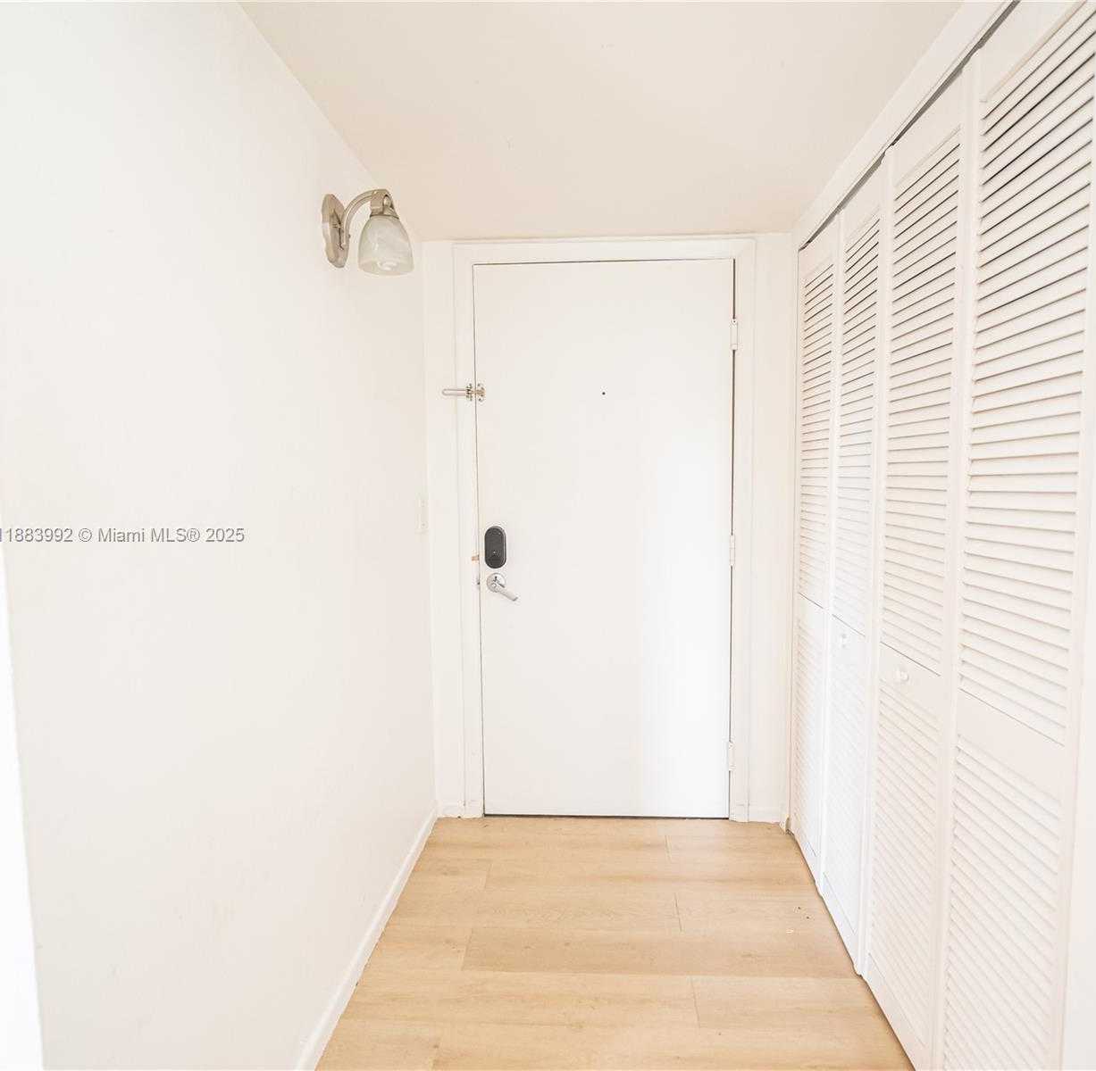 Small Image of 19601 EAST COUNTRY CLUB DR #7308, Aventura Number 4