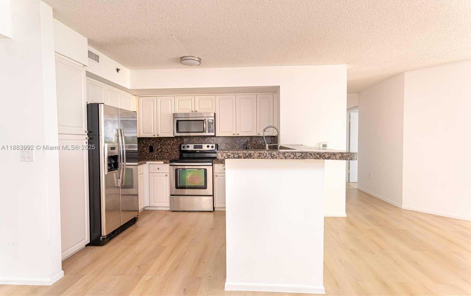 Small Image of 19601 EAST COUNTRY CLUB DR #7308, Aventura Number 5