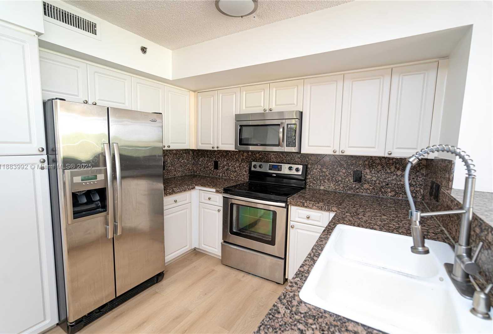 Small Image of 19601 EAST COUNTRY CLUB DR #7308, Aventura Number 6