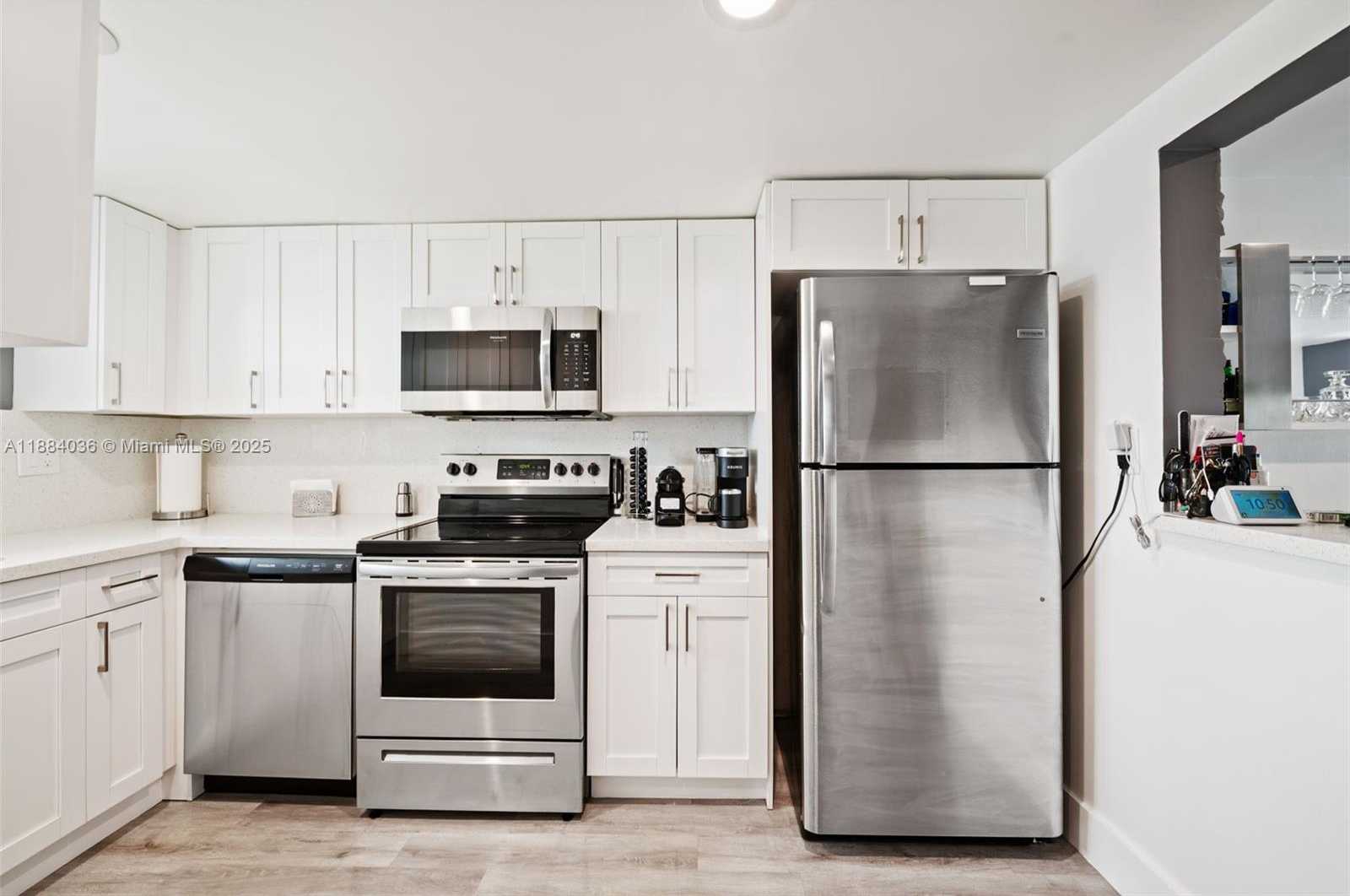 Small Image of 9373 FONTAINEBLEAU BLVD #K212, Miami Number 11