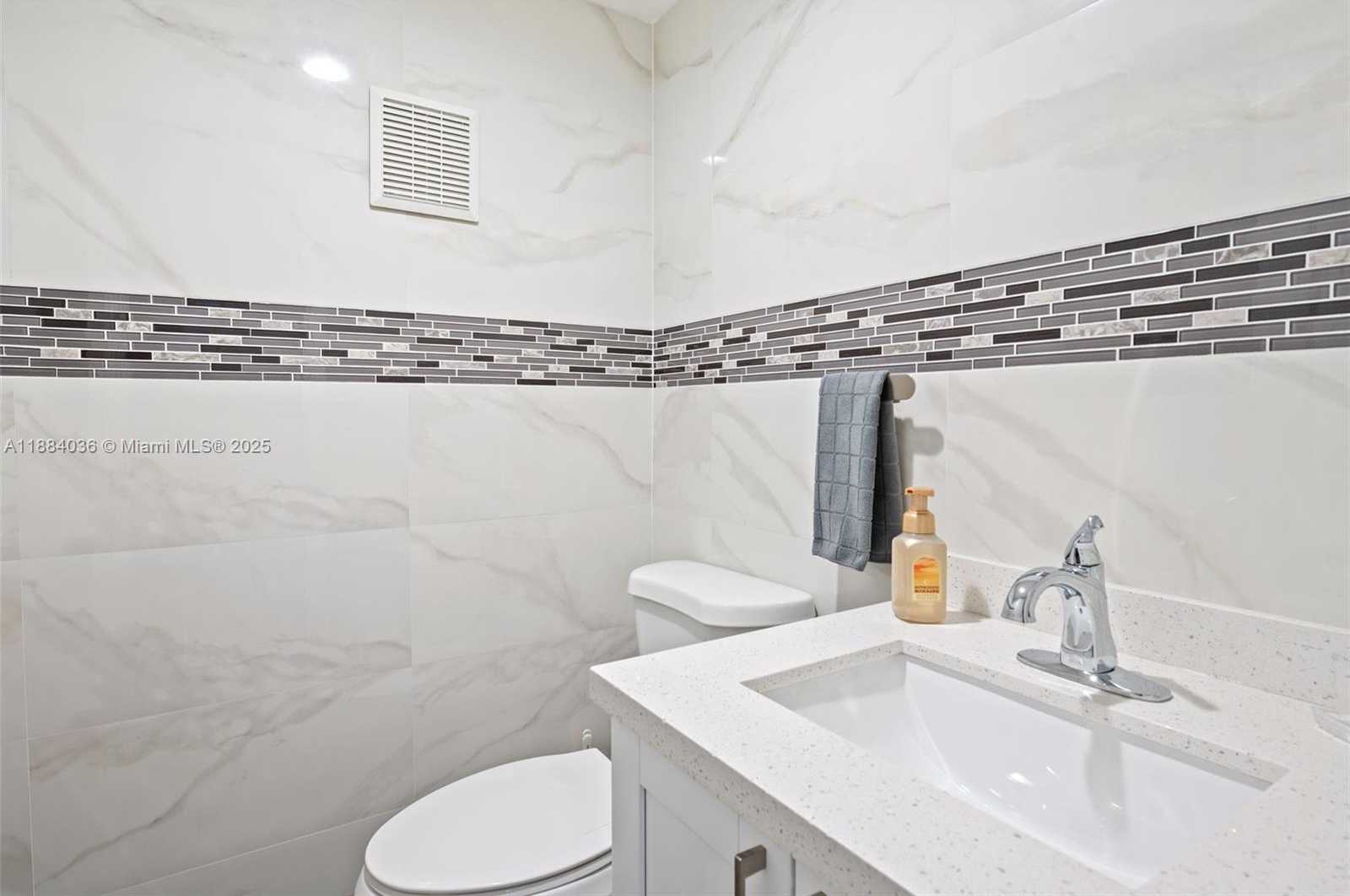 Small Image of 9373 FONTAINEBLEAU BLVD #K212, Miami Number 15