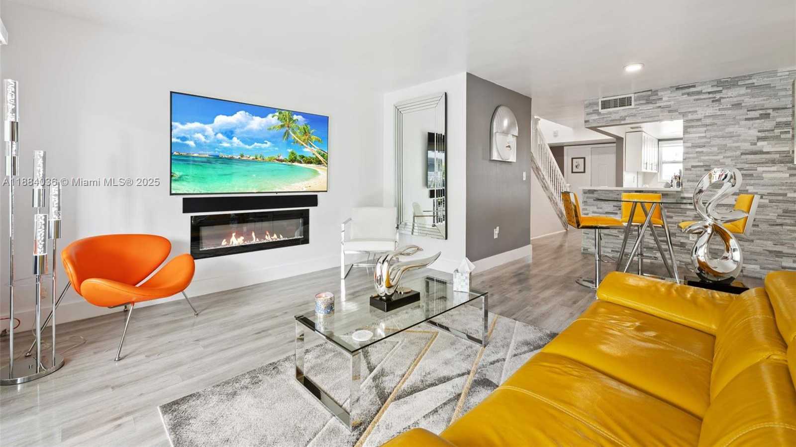 Small Image of 9373 FONTAINEBLEAU BLVD #K212, Miami Number 5