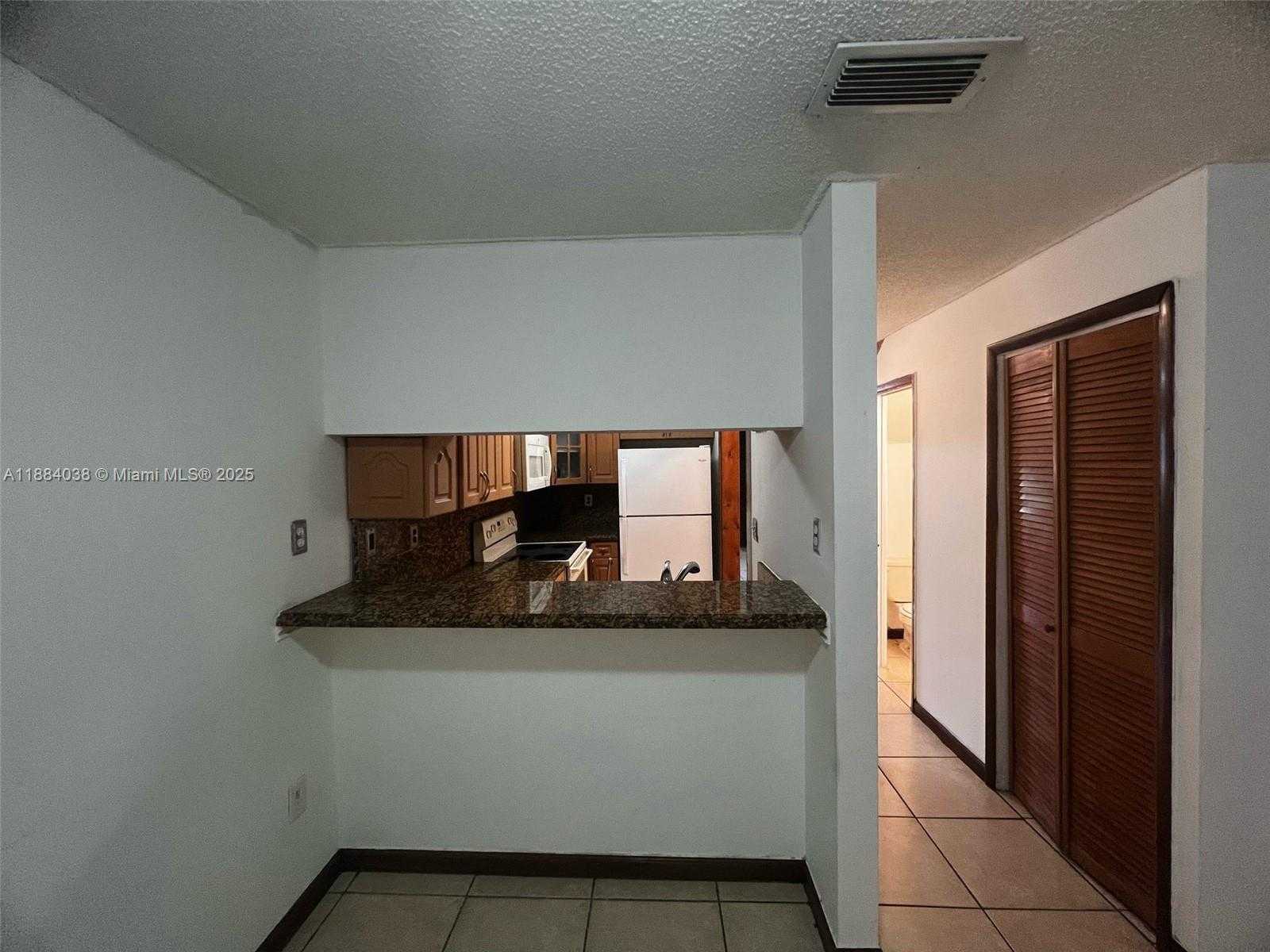 Small Image of 13345 SOUTH WEST 59TH LN, Miami Number 11