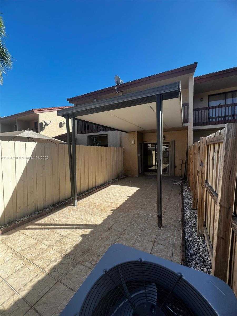 Small Image of 13345 SOUTH WEST 59TH LN, Miami Number 29