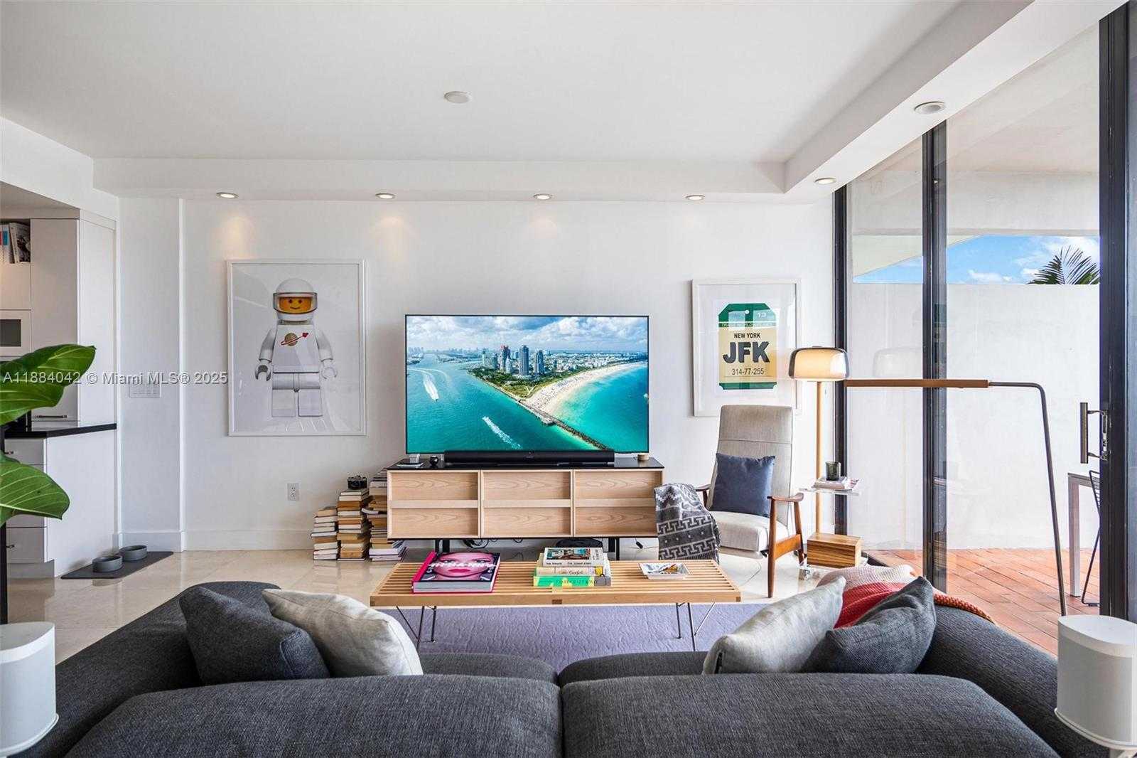 Small Image of 1000 VENETIAN WAY #1108, Miami Number 10