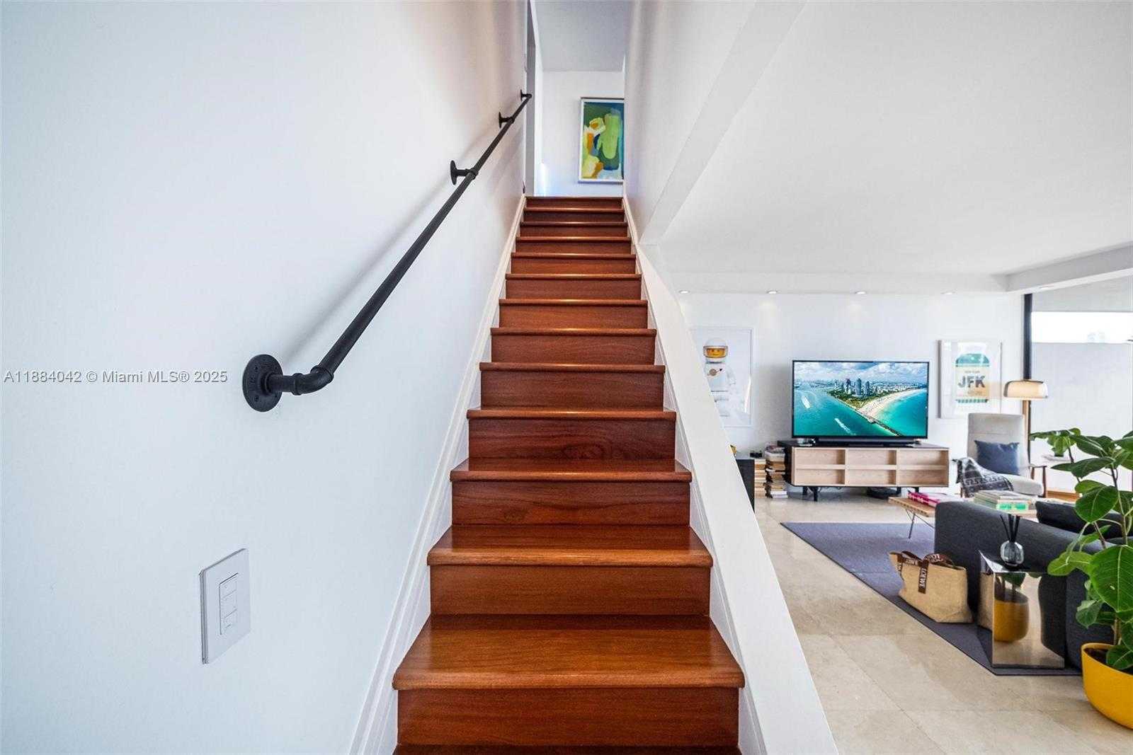 Small Image of 1000 VENETIAN WAY #1108, Miami Number 22