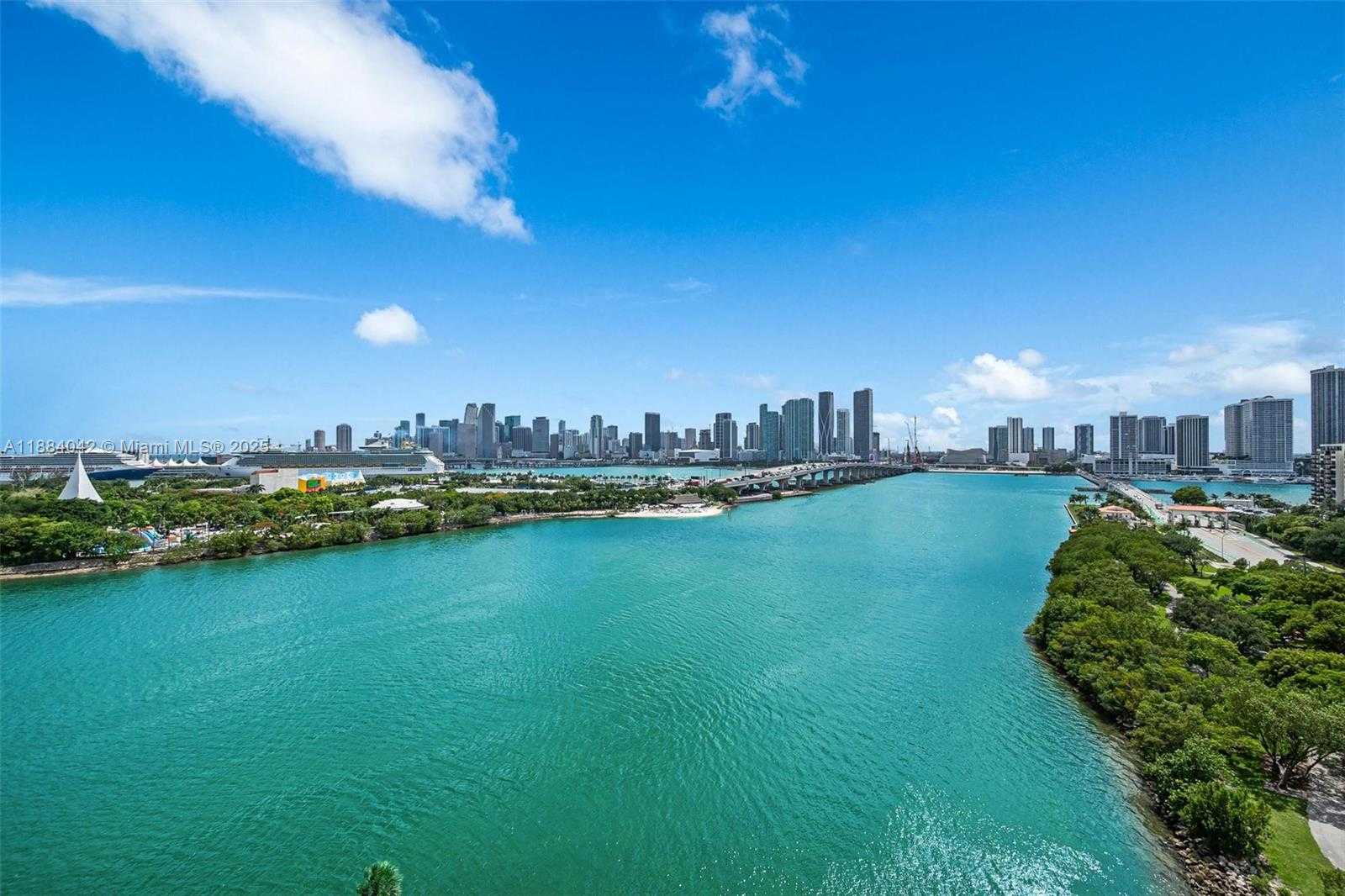 Small Image of 1000 VENETIAN WAY #1108, Miami Number 40