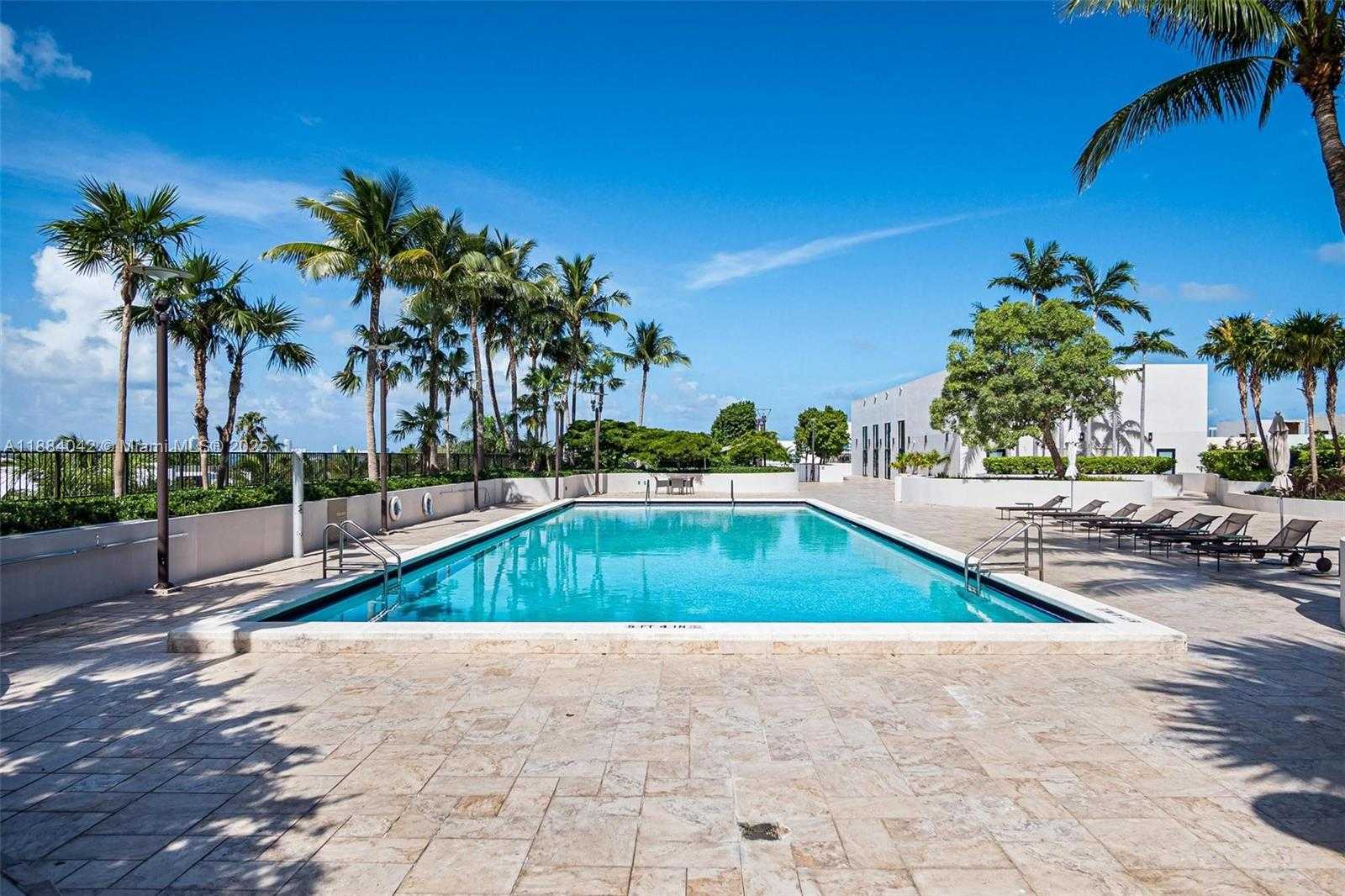 Small Image of 1000 VENETIAN WAY #1108, Miami Number 44
