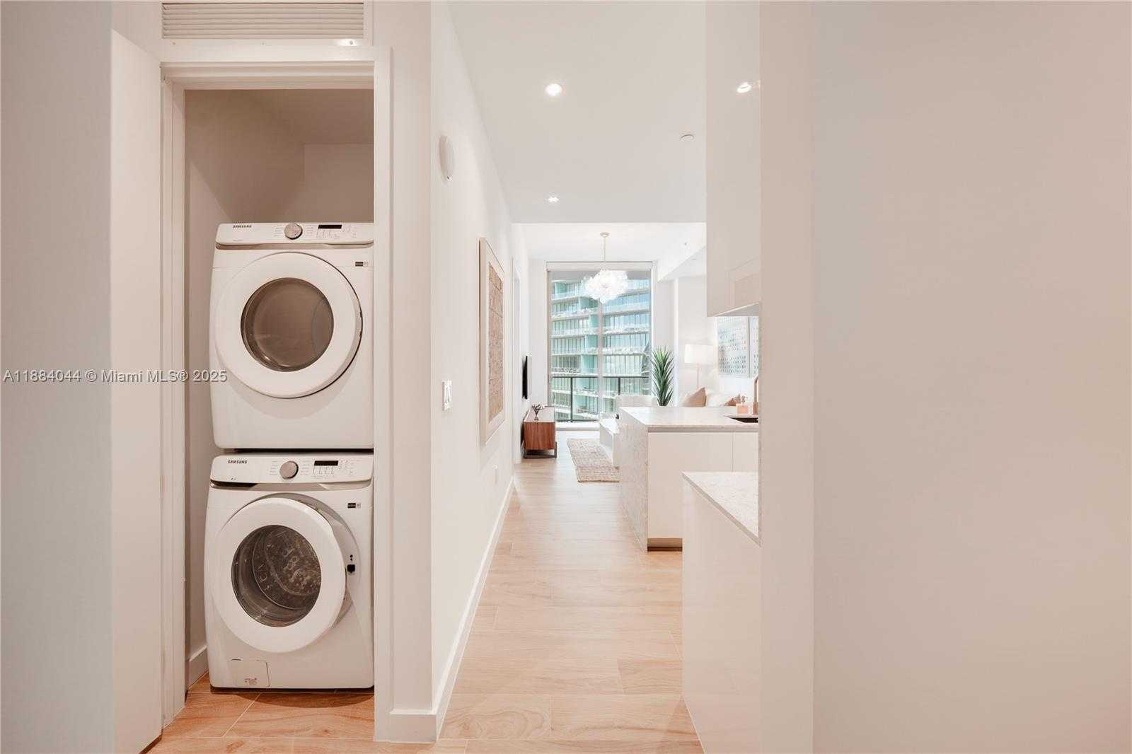 Small Image of 2655 SOUTH BAYSHORE DR #1007, Miami Number 16