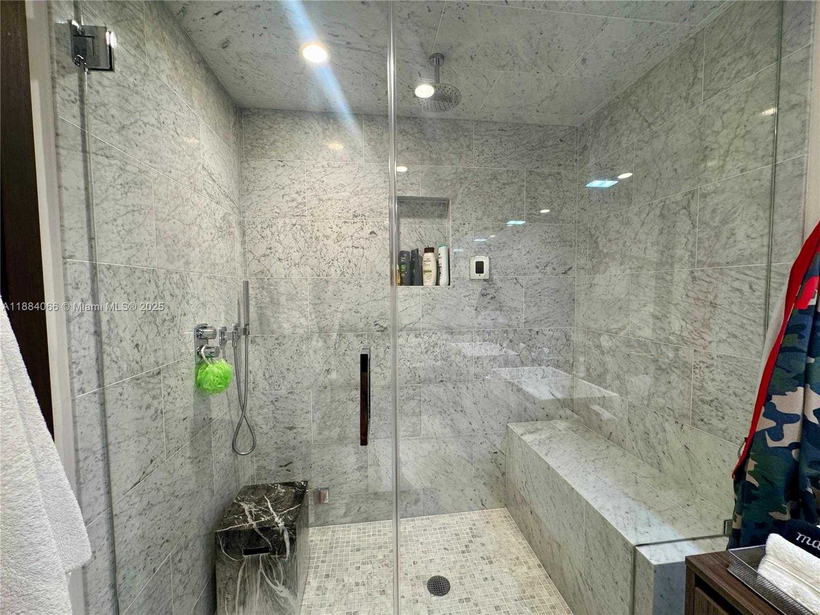 Small Image of 1000 BRICKELL PLZ #3302, Miami Number 25