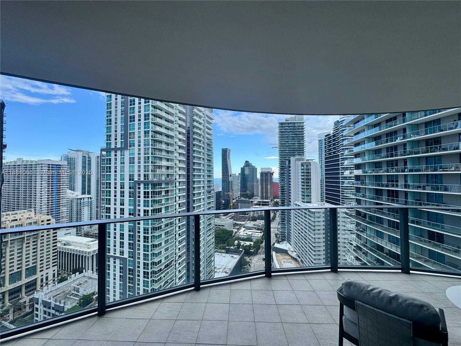 Small Image of 1000 BRICKELL PLZ #3302, Miami Number 3