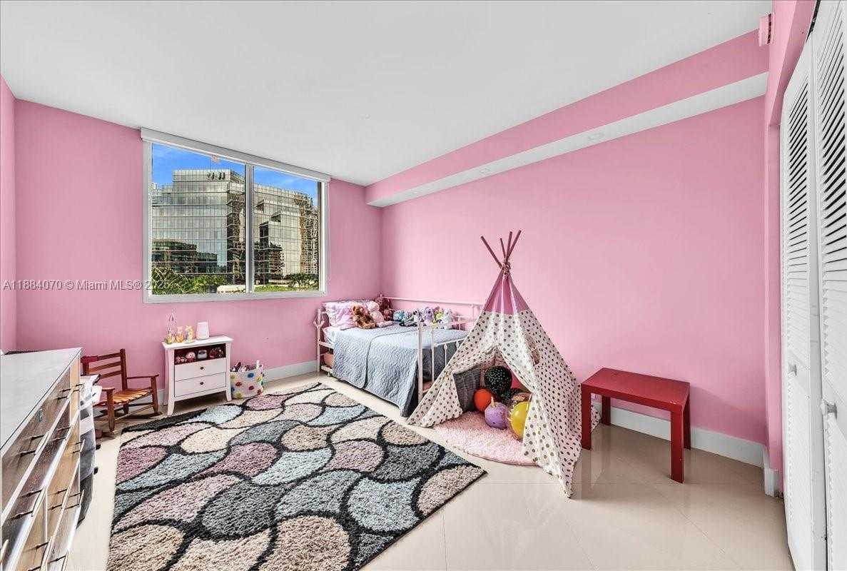 Small Image of 520 BRICKELL KEY DR #A621, Miami Number 28