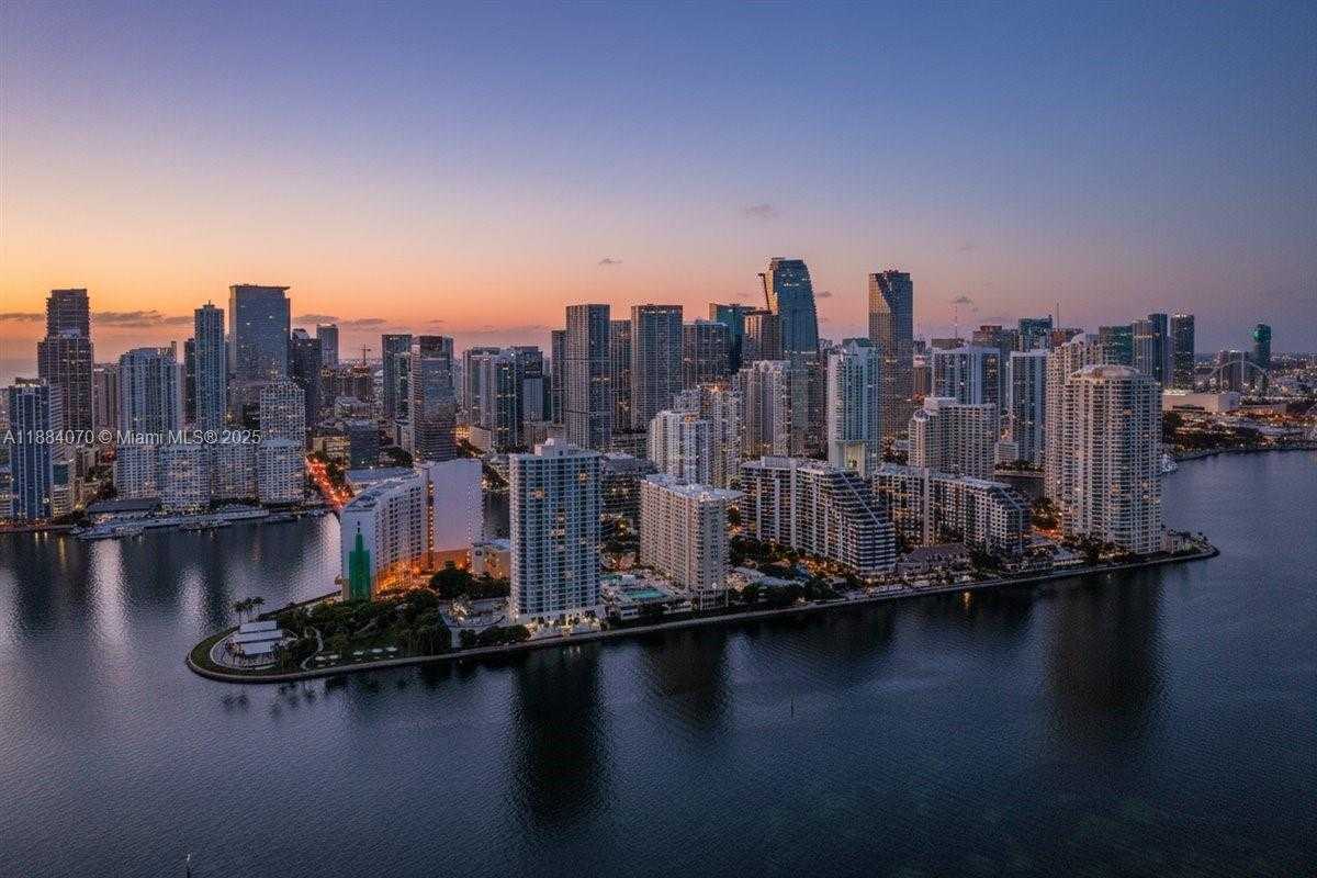 Small Image of 520 BRICKELL KEY DR #A621, Miami Number 71