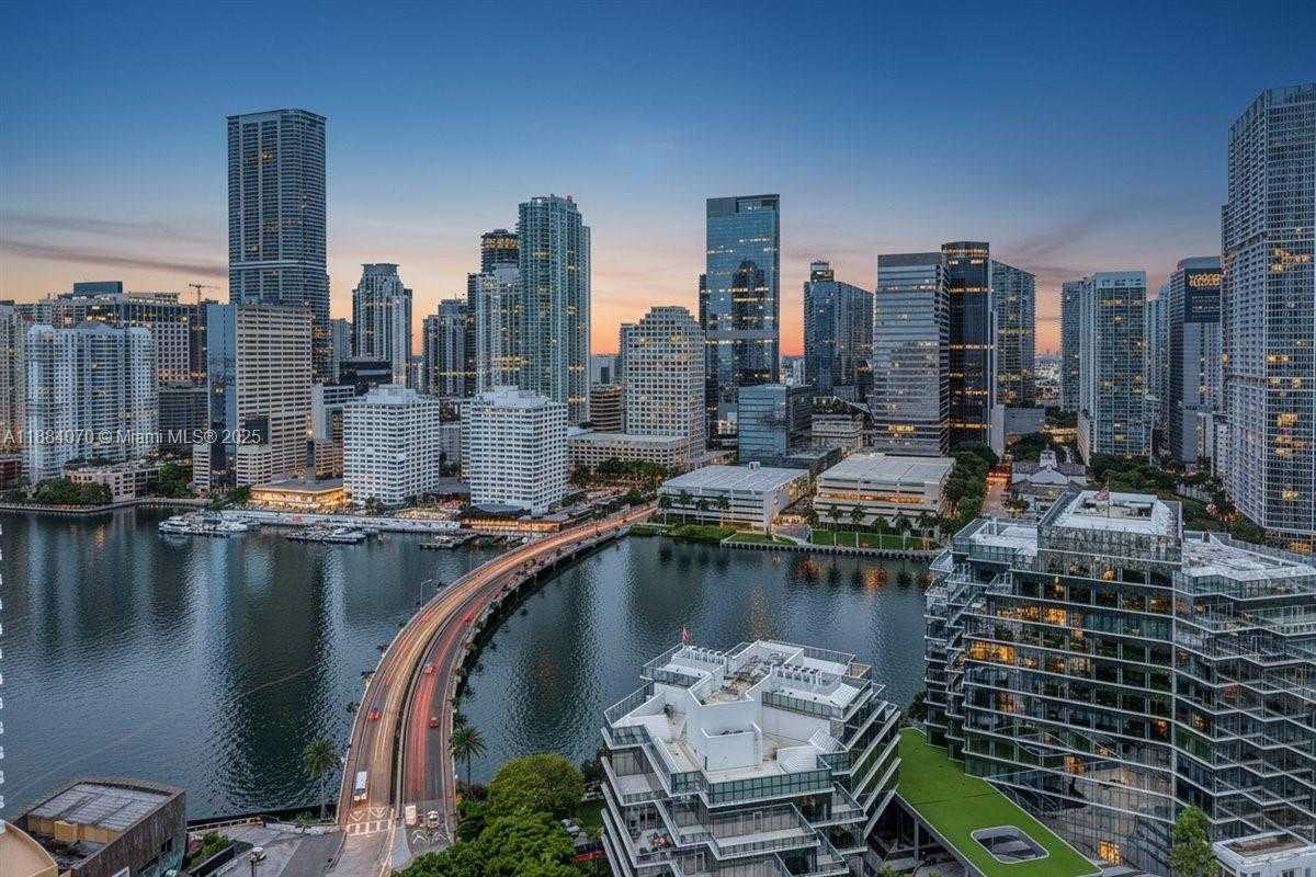 Small Image of 520 BRICKELL KEY DR #A621, Miami Number 72
