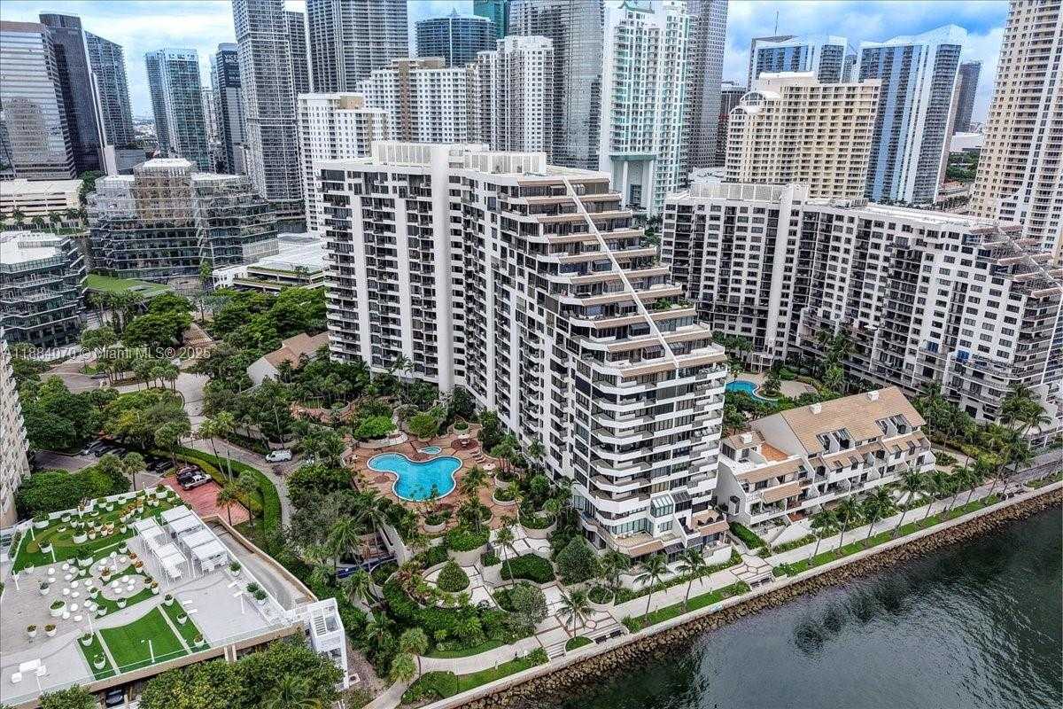 Small Image of 520 BRICKELL KEY DR #A621, Miami Number 74