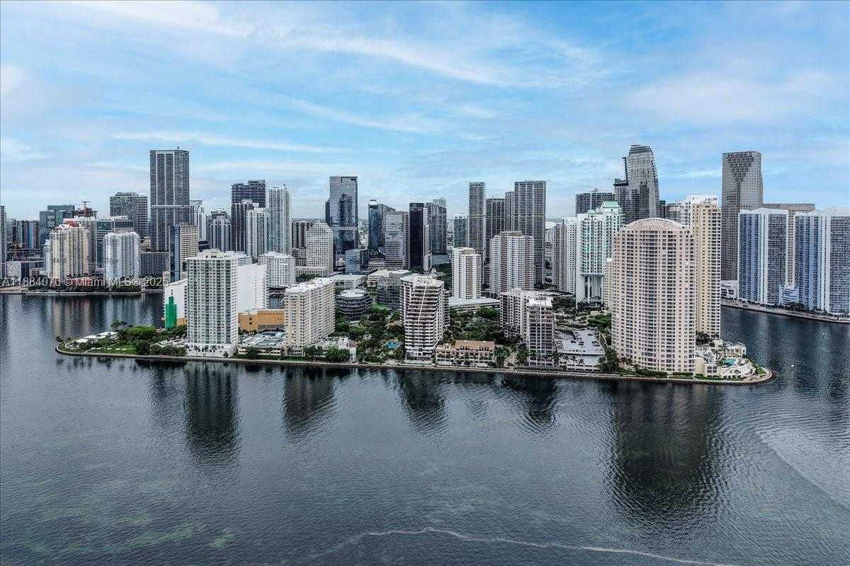 Small Image of 520 BRICKELL KEY DR #A621, Miami Number 79