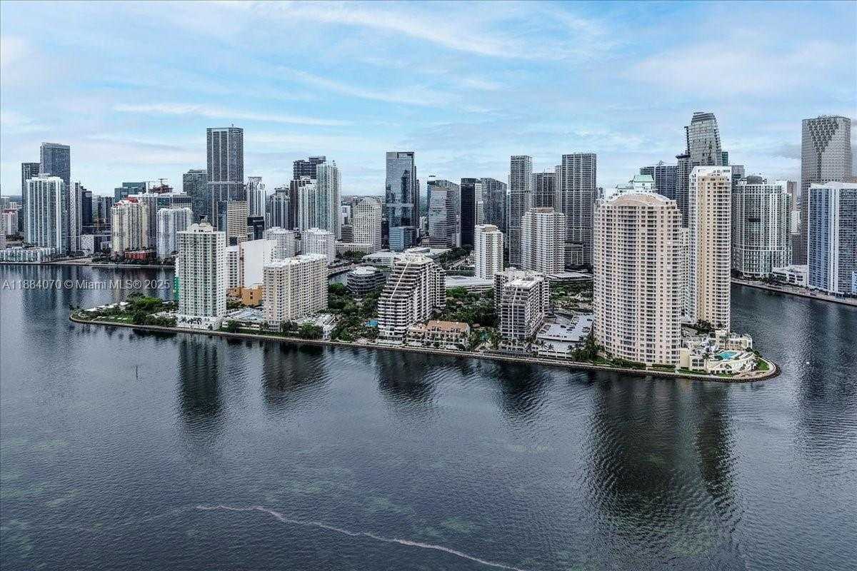 Small Image of 520 BRICKELL KEY DR #A621, Miami Number 80