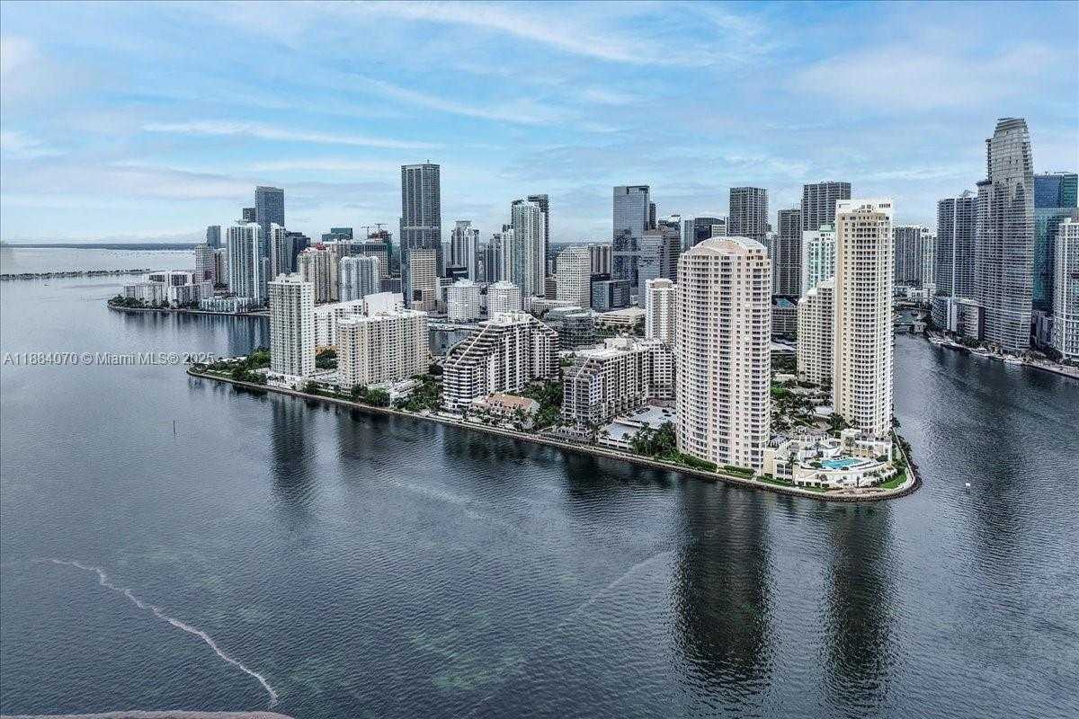 Small Image of 520 BRICKELL KEY DR #A621, Miami Number 81