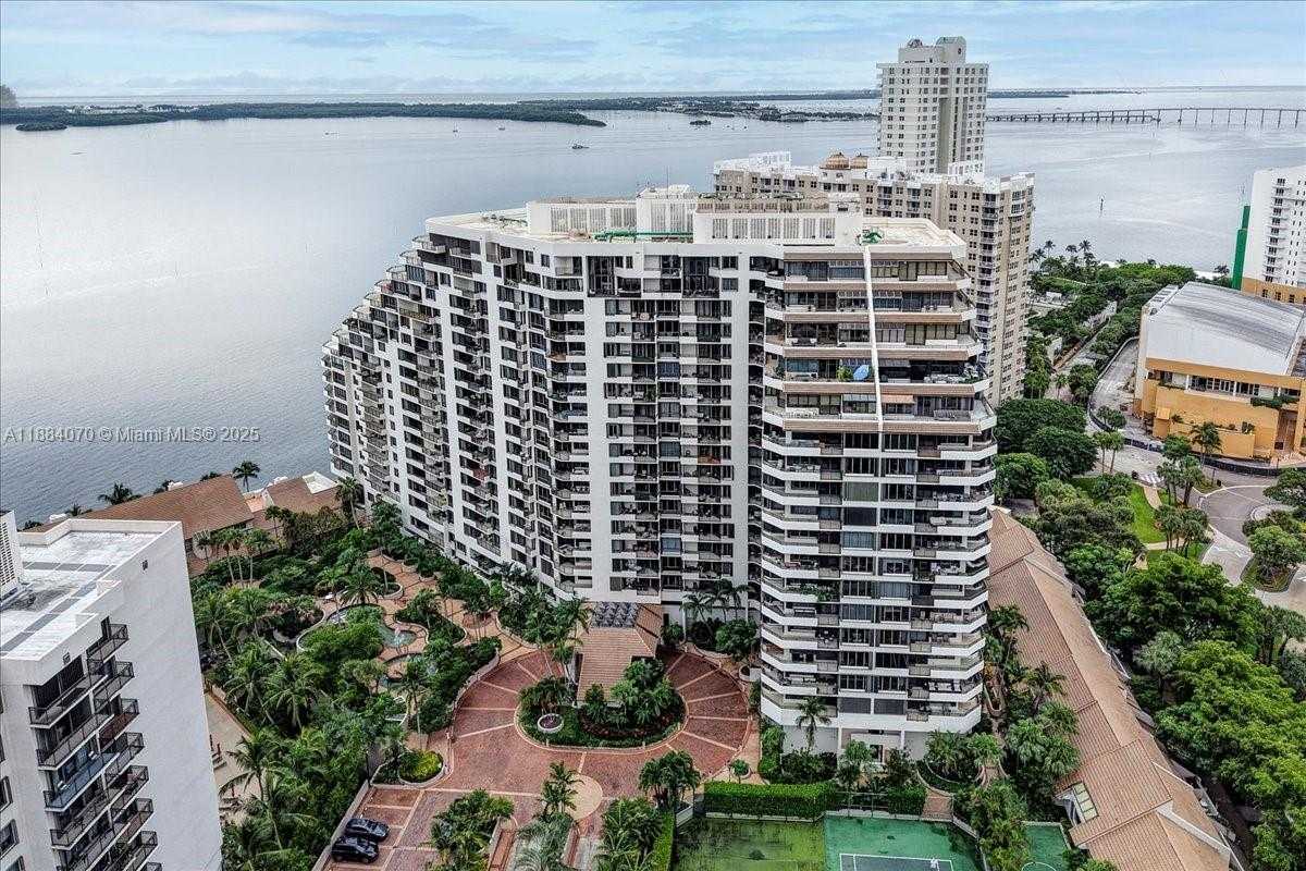 Small Image of 520 BRICKELL KEY DR #A621, Miami Number 89