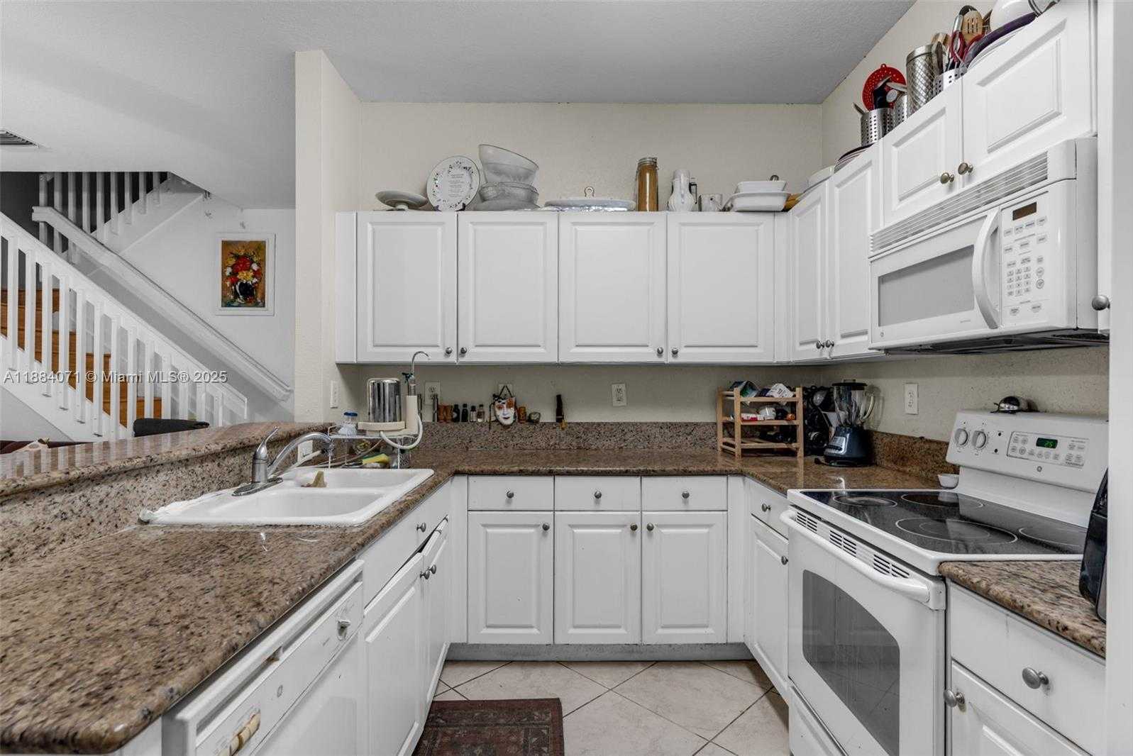 Small Image of 12979 SOUTH WEST 133RD ST, Miami Number 10
