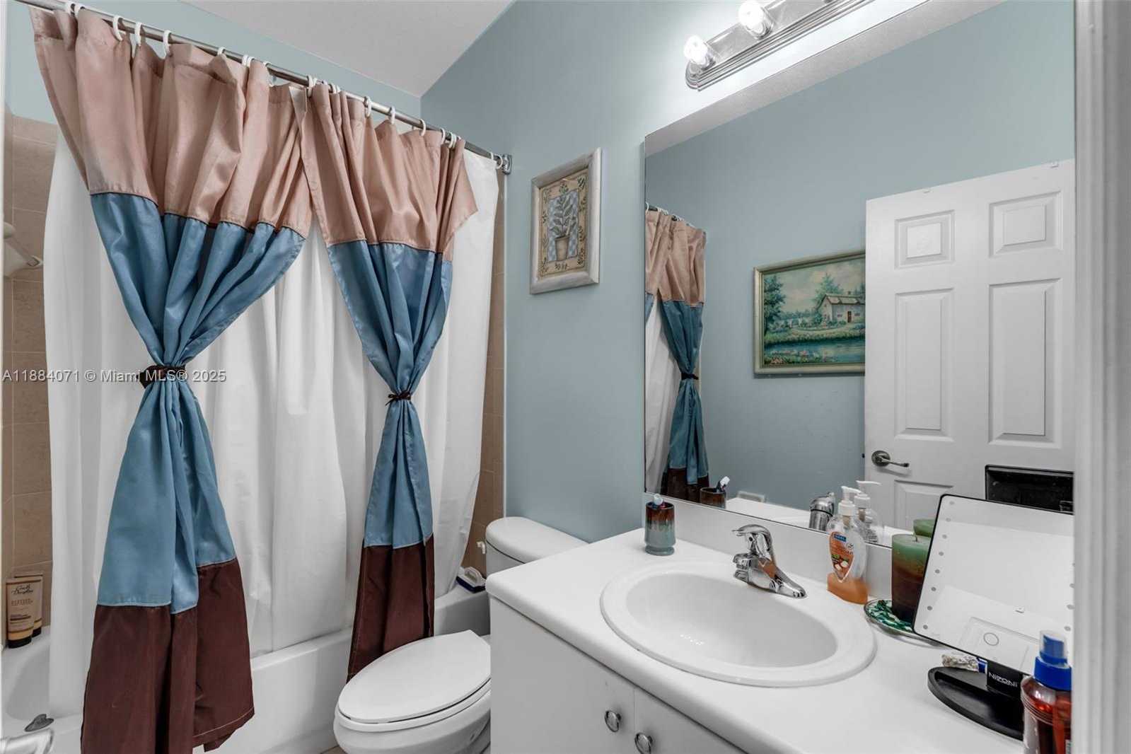 Small Image of 12979 SOUTH WEST 133RD ST, Miami Number 19