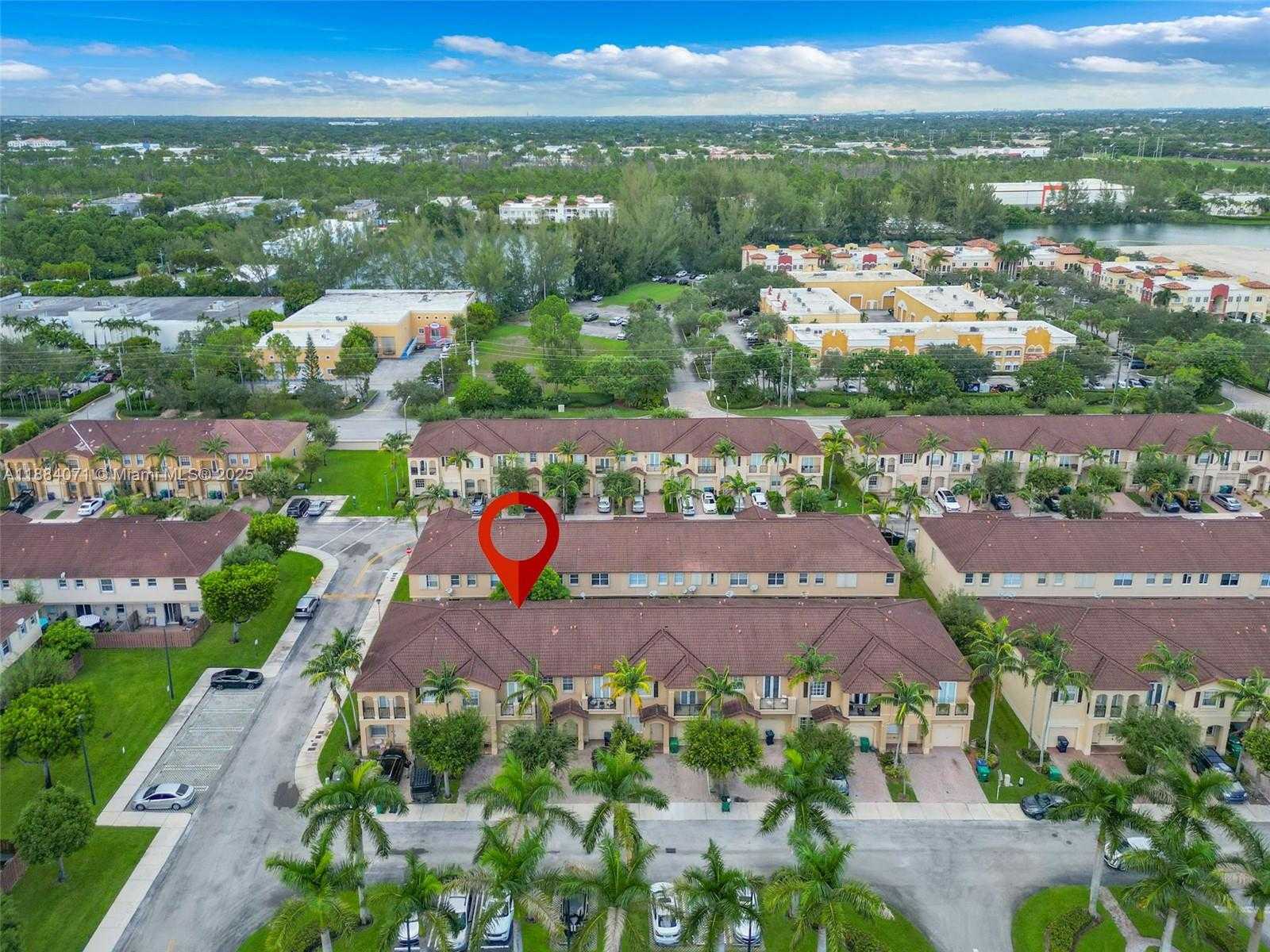 Small Image of 12979 SOUTH WEST 133RD ST, Miami Number 34