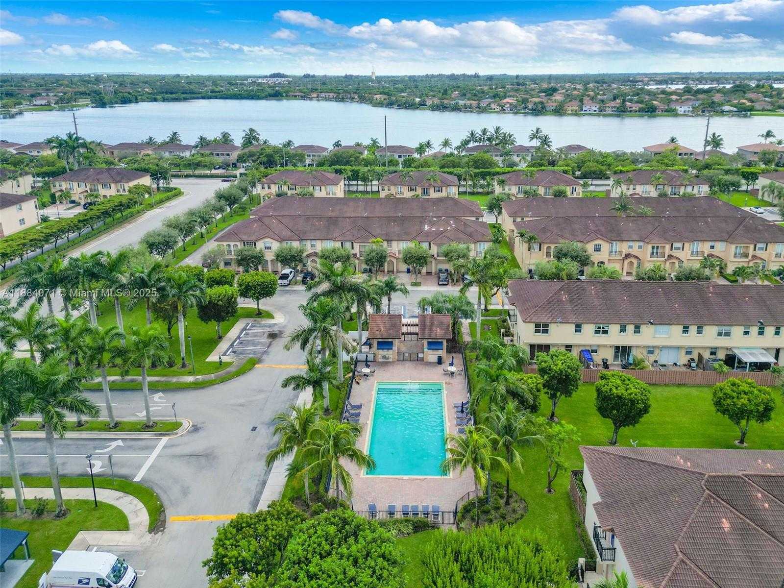 Small Image of 12979 SOUTH WEST 133RD ST, Miami Number 39
