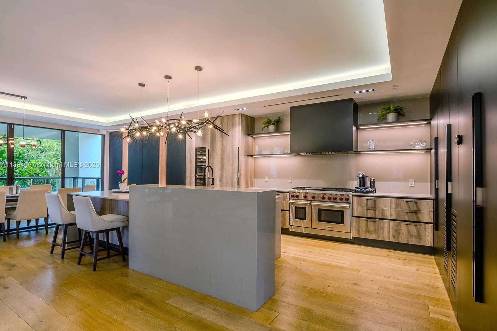Small Image of 350 MERIDIAN AVE #PH, Miami Beach Number 12