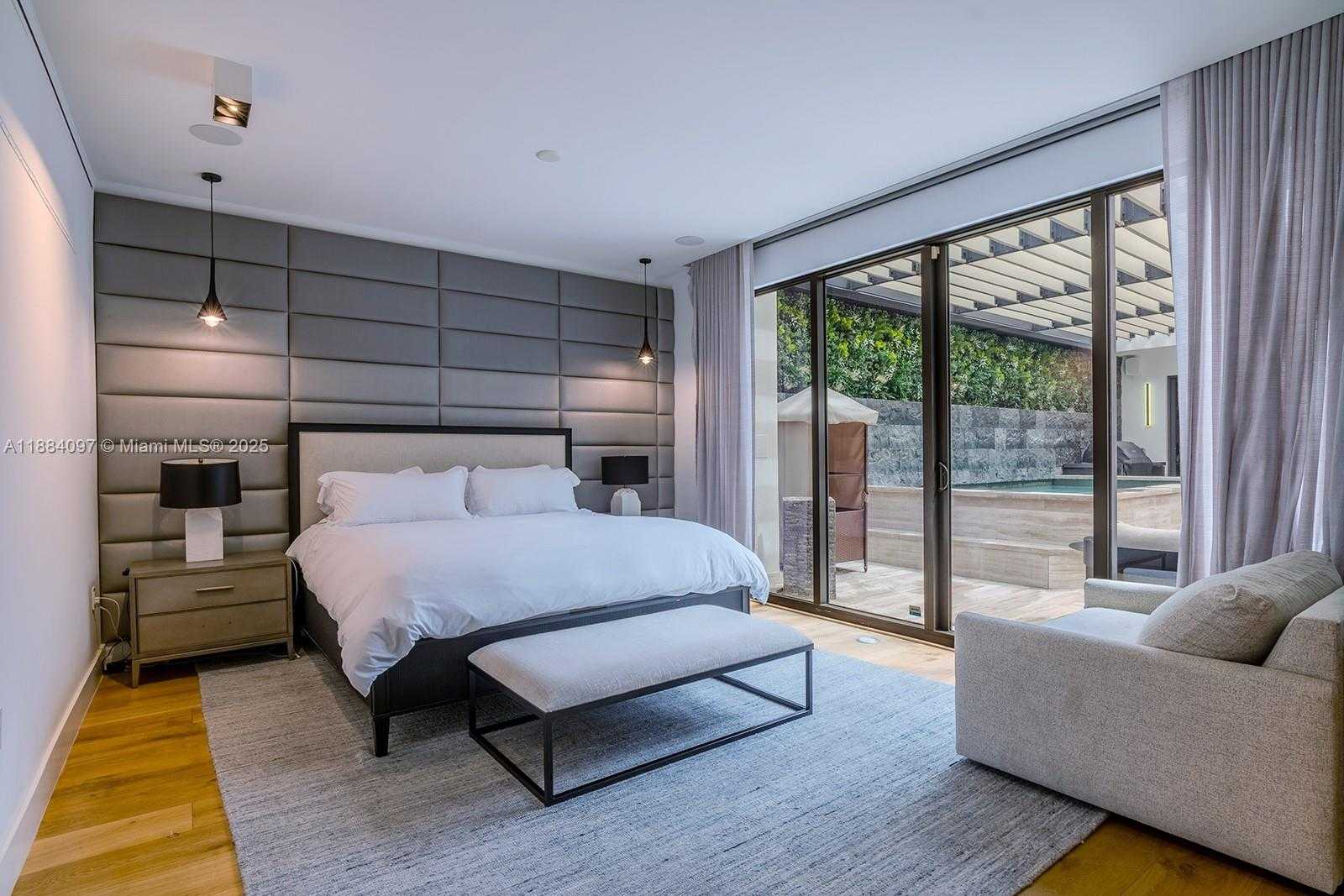 Small Image of 350 MERIDIAN AVE #PH, Miami Beach Number 18
