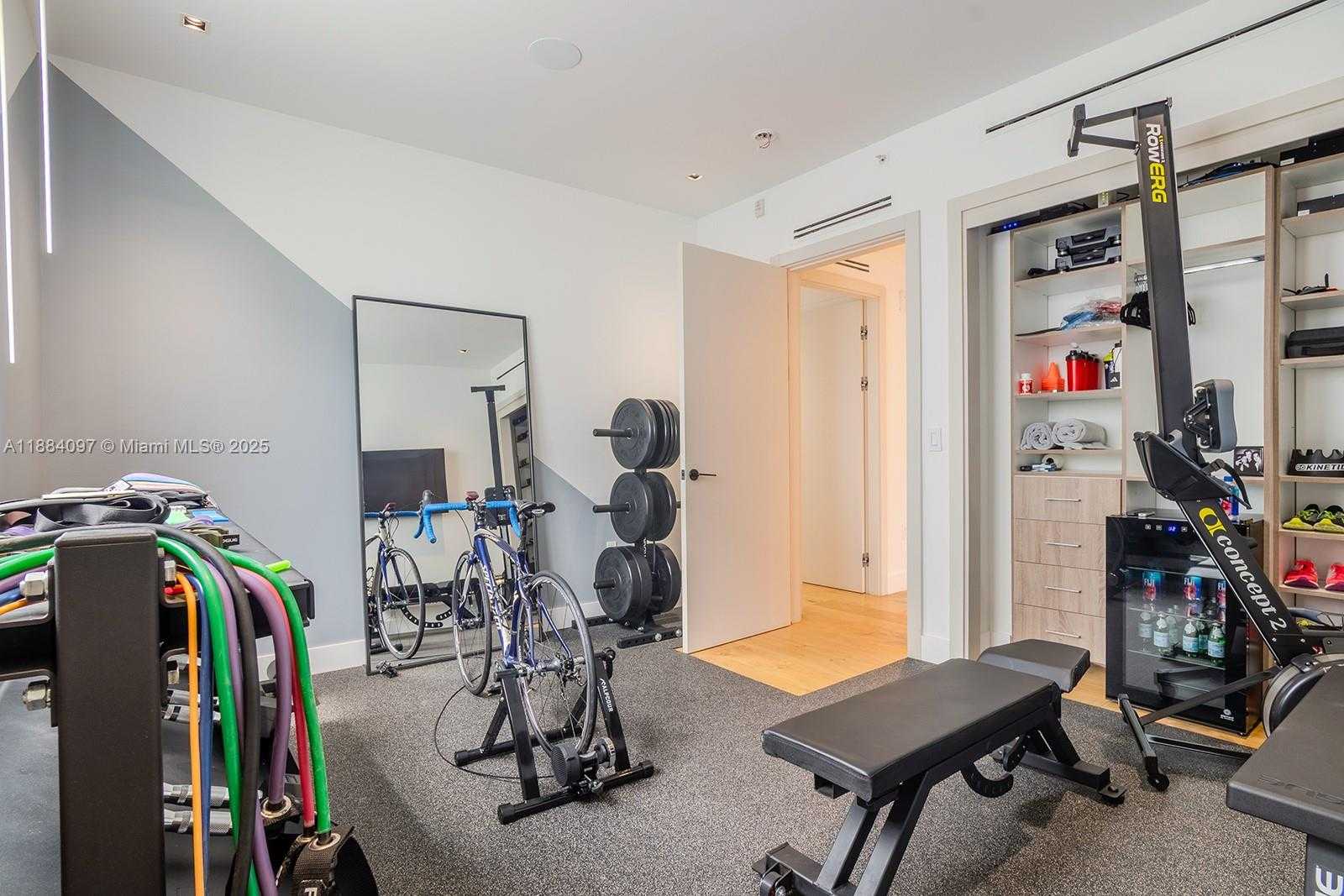 Small Image of 350 MERIDIAN AVE #PH, Miami Beach Number 24
