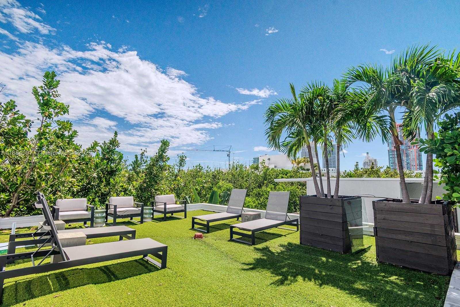 Small Image of 350 MERIDIAN AVE #PH, Miami Beach Number 29