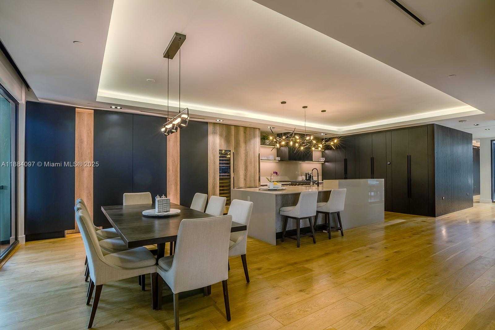 Small Image of 350 MERIDIAN AVE #PH, Miami Beach Number 7