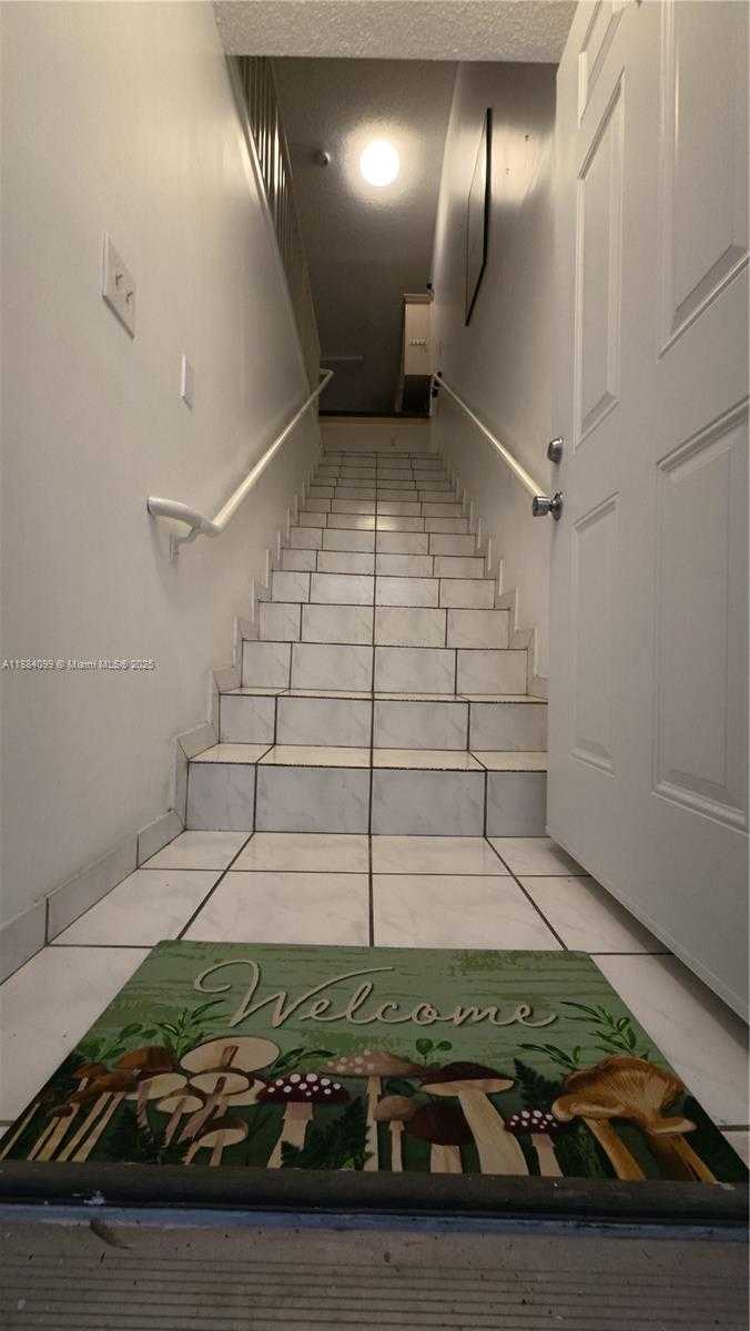 Small Image of 6873 WEST 36TH AVE #202, Hialeah Number 3
