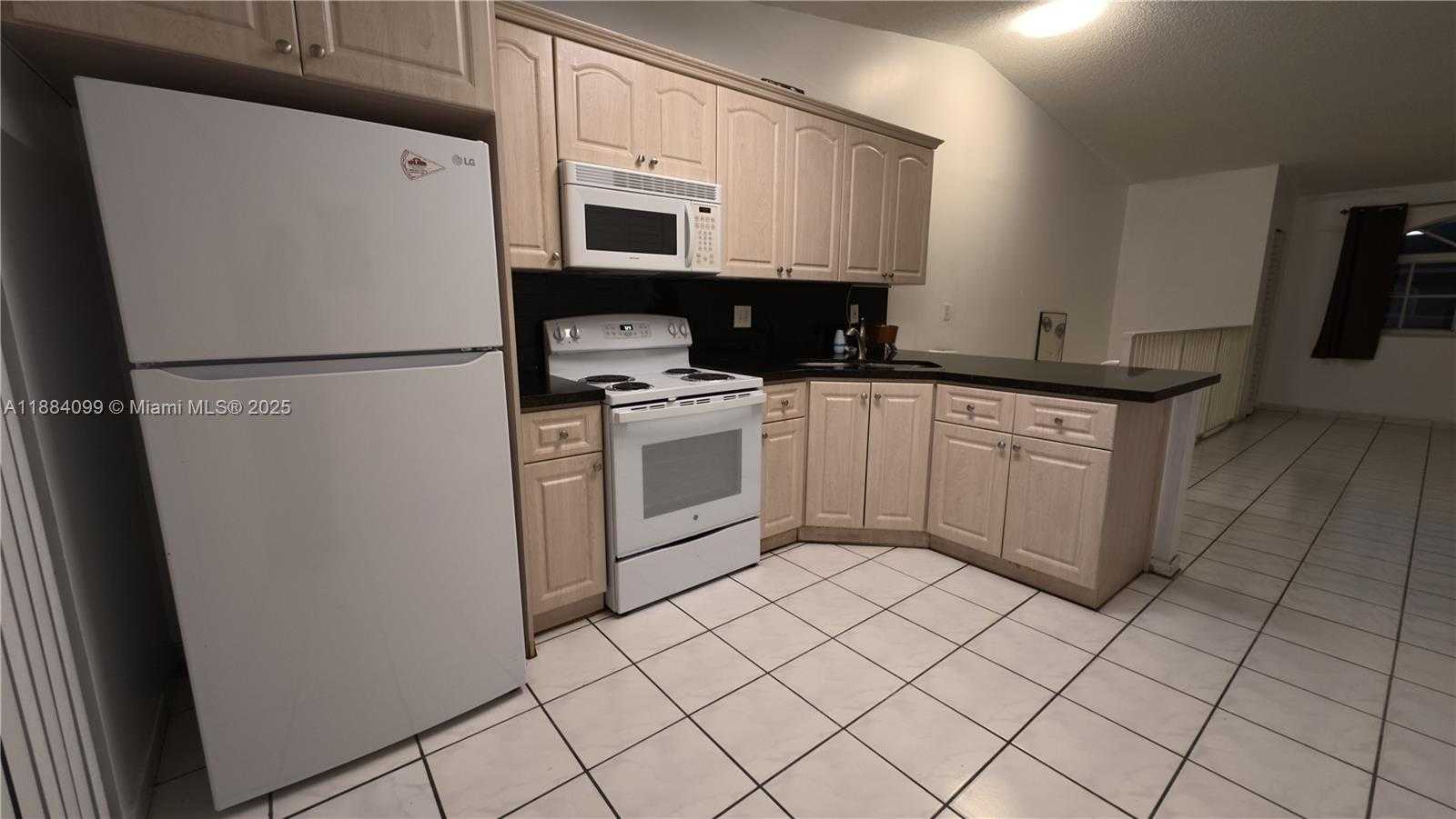 Small Image of 6873 WEST 36TH AVE #202, Hialeah Number 7