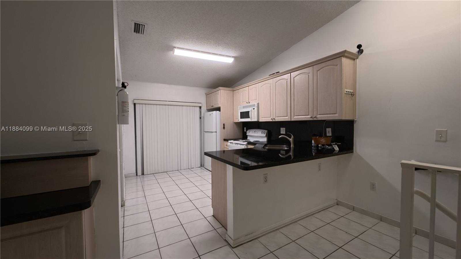 Small Image of 6873 WEST 36TH AVE #202, Hialeah Number 9