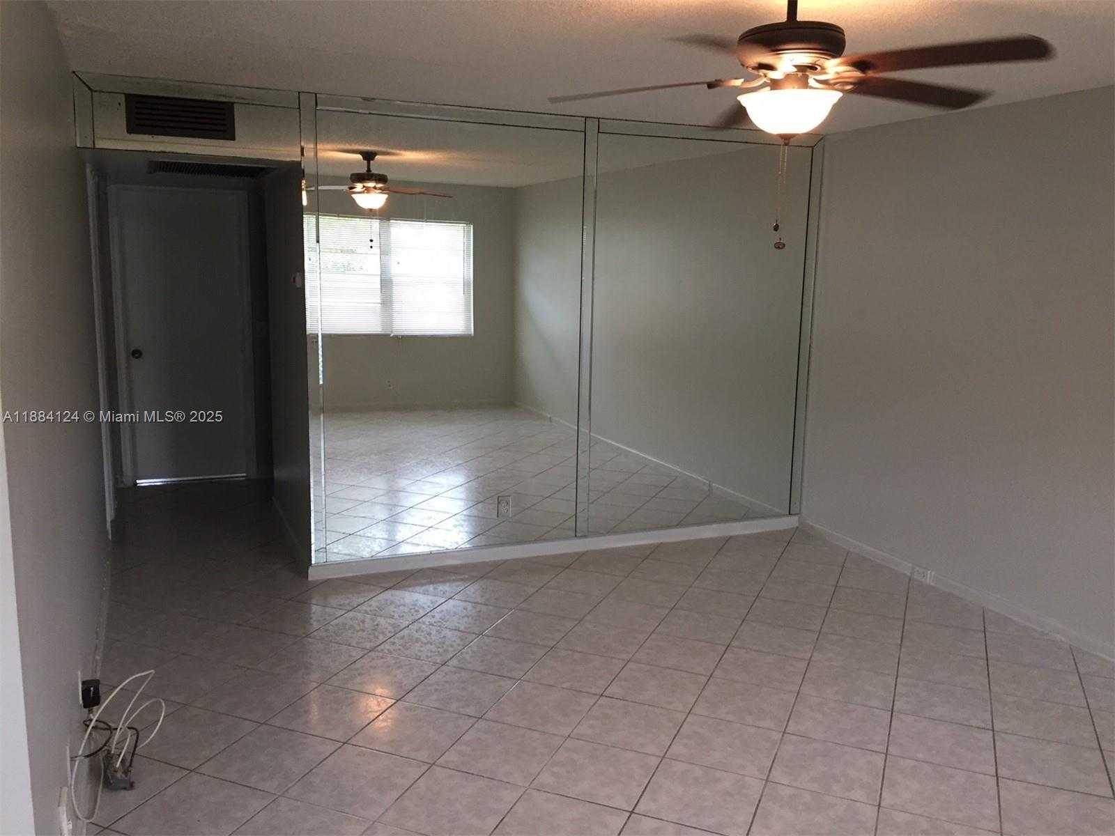 Small Image of 182 MARKHAM I #182, Deerfield Beach Number 5